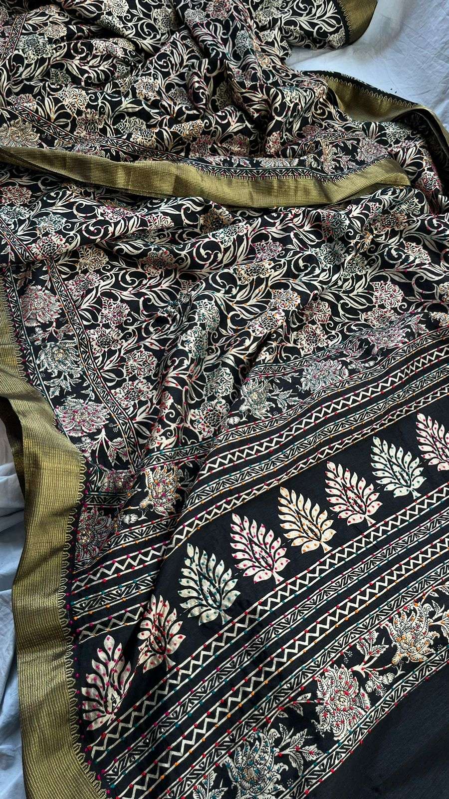 buy Pure Linen Silk Saree